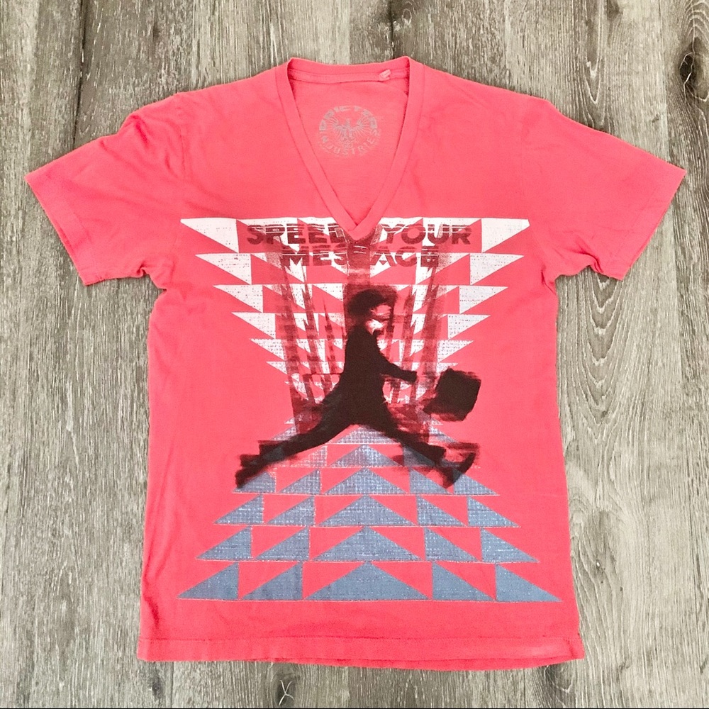 Metropark alternative v-neck